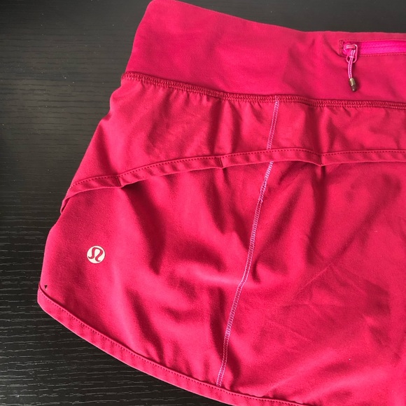 Lululemon Speed Shorts 10 Medium - Picture 4 of 8